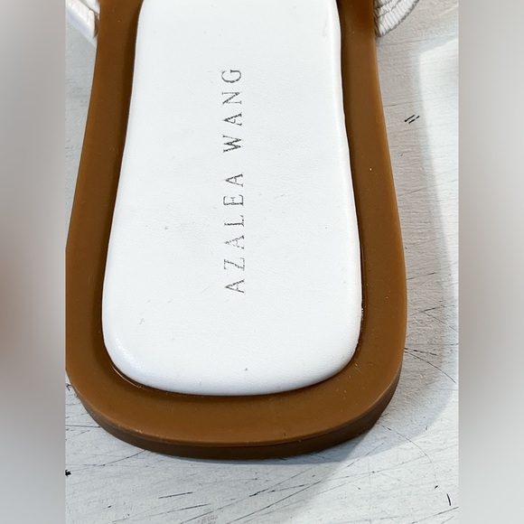 Azalea Wang NEW Flat Strappy Steson Sandal Slide, White/Tan, Size 10 - Picture 4 of 5